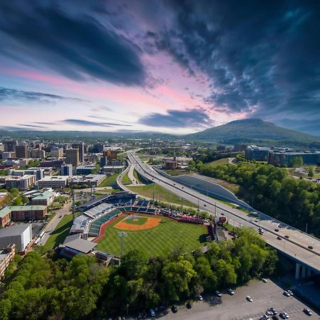Holiday Inn Express Chattanooga - Hamilton Place Exteriör bild