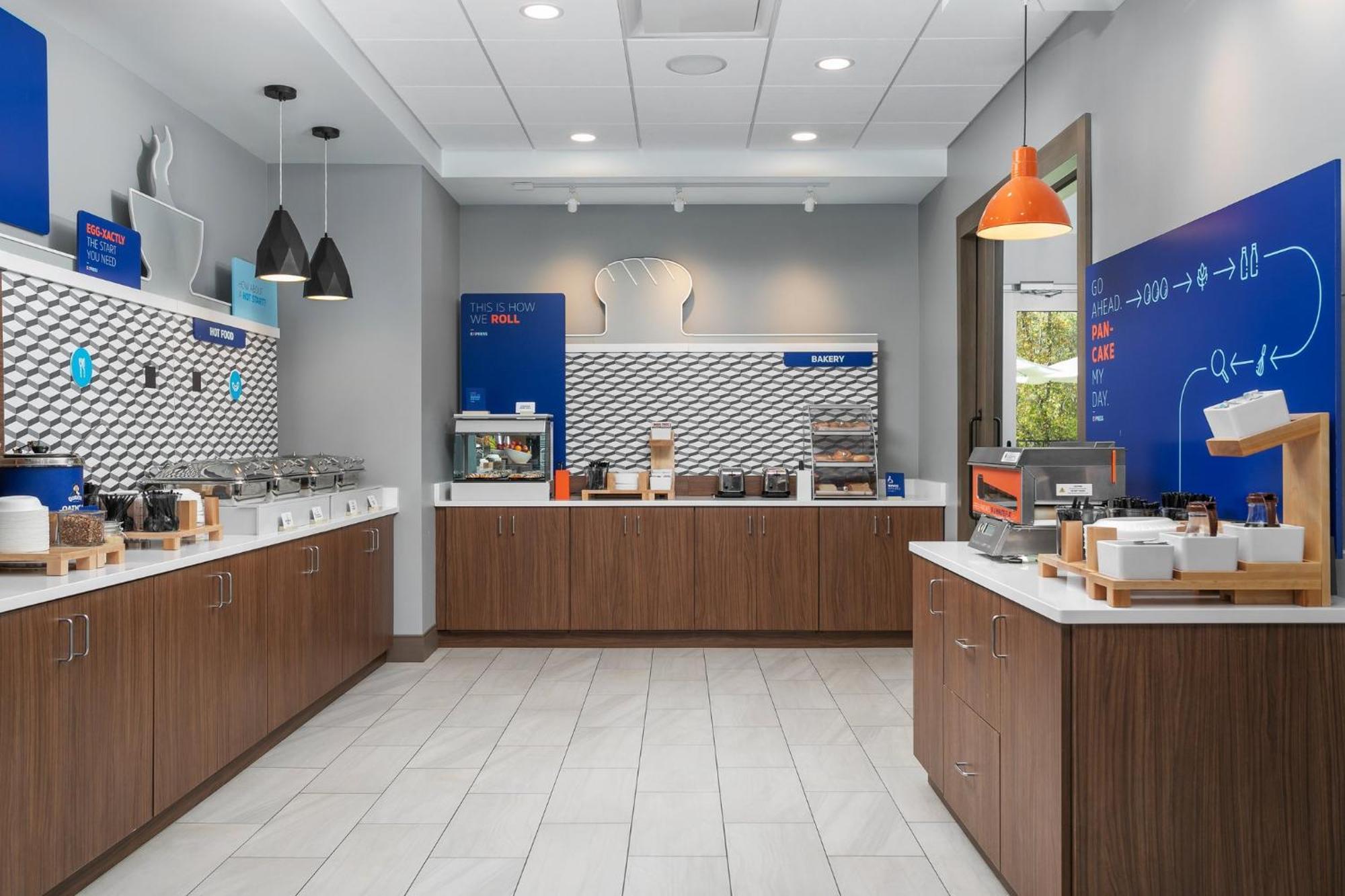 Holiday Inn Express Chattanooga - Hamilton Place Exteriör bild